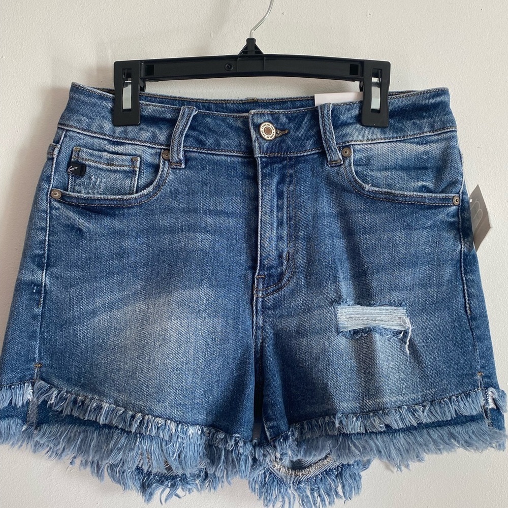 NWT KanCan Denim High Waist Shorts Size 27